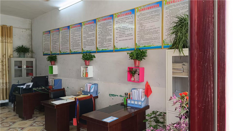 �����(zh��n)���ČW(xu��)У�_չ�������k���ҡ��u(p��ng)�x���(d��ng)