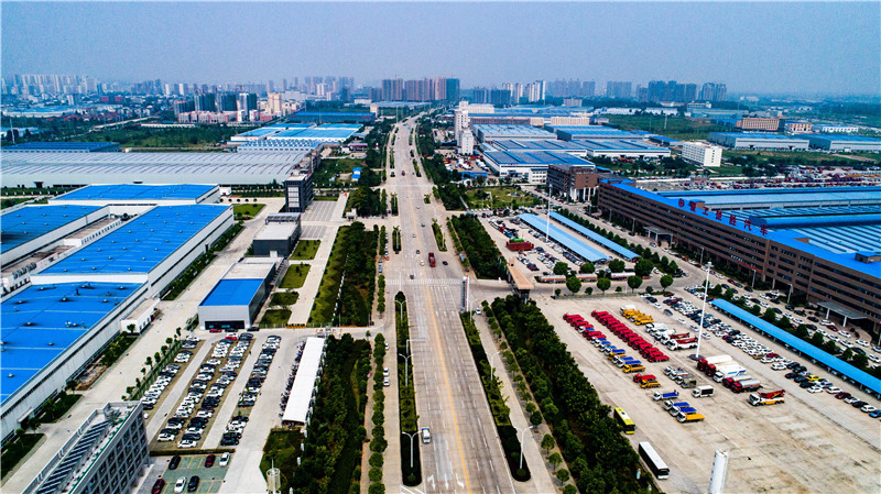 �S�ݸ��^(q��)�R�۰˷������ƄӸ��|(zh��)���l(f��)չ