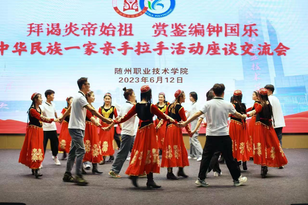 �½������I(y��)���g(sh��)�W(xu��)Ժ�������S�ݡ�̽�H��ӛ