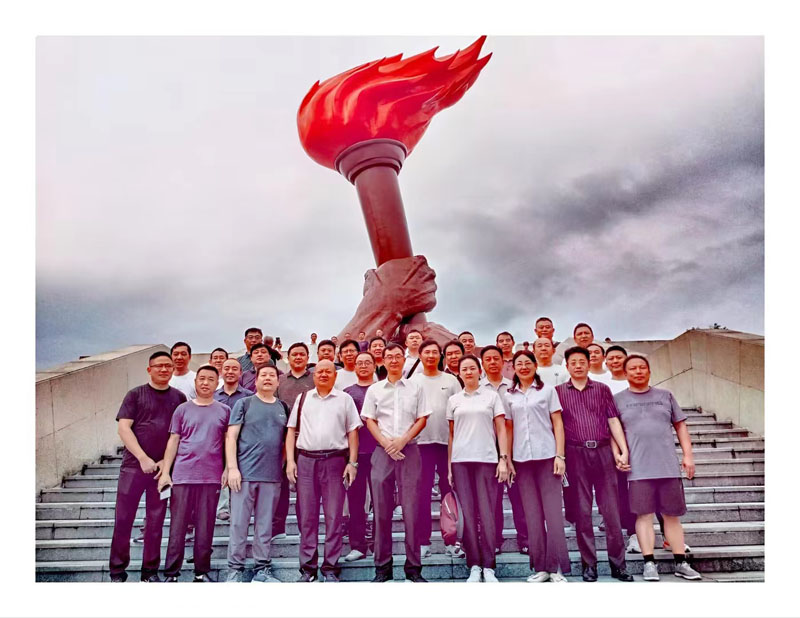 �S�h�����֣���ӛ��λ��Ӗ(x��n)��̽���h�M���I(l��ng)��(d��o)��У�L(zh��ng)ؓ(f��)؟(z��)���ں�֮·