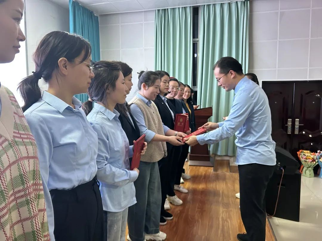 �S�h�׵یW(xu��)У���в��e�С����{(l��n)��Y(ji��)�������Ӄxʽ