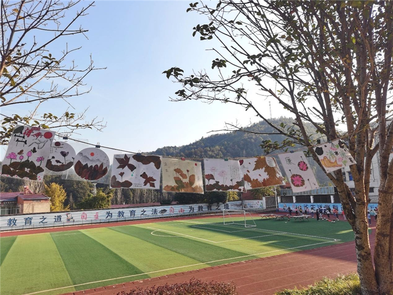 �����(zh��n)���ČWУ�_չ���~�N�����