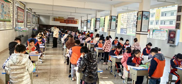 �����^(q��)�F��W(xu��)У�_չ�W(xu��)�����B(y��ng)�O(ji��n)�y���