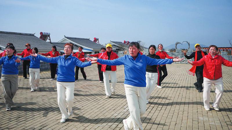 �c����3��8���DŮ��(ji��)