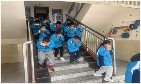 �S�h�����(zh��n)С�W(xu��)�e��������ɢ����(x��)���(d��ng)