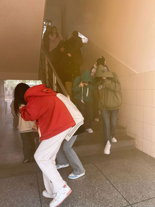 �S���КW�(y��ng)���ЌW(xu��)�������(z��i)��ɢ�������ݾ�