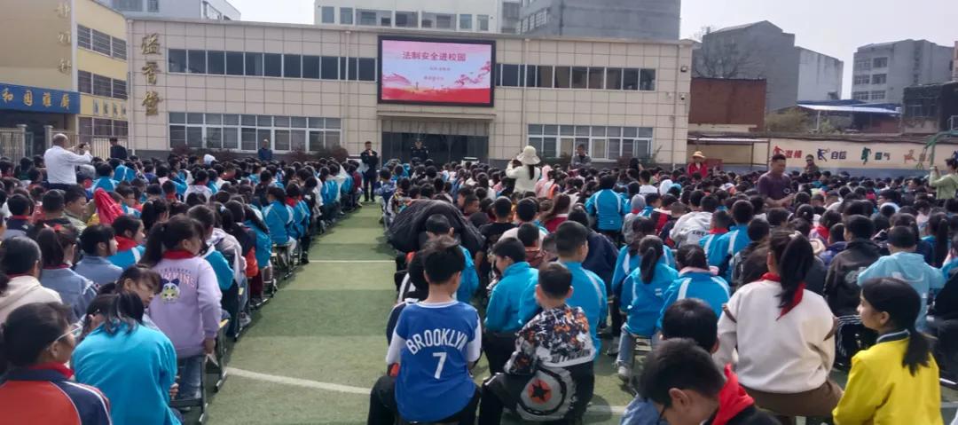 �ƿh�(zh��n)С�W(xu��)�_չ���ΰ�ȫ�����M(j��n)У�@���(d��ng)