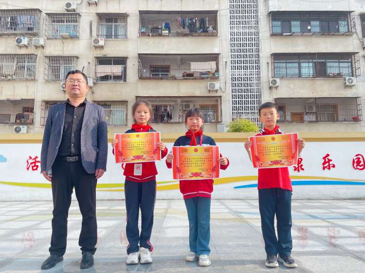 �����^(q��)�ψ@С�W(xu��)�_չ�x����(ji��)���