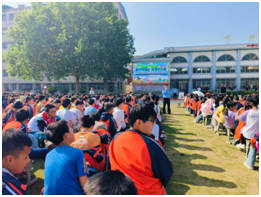 �S�h�ƿh�(zh��n)�ڶ�С�W(xu��)�e�з��ƽ����v��