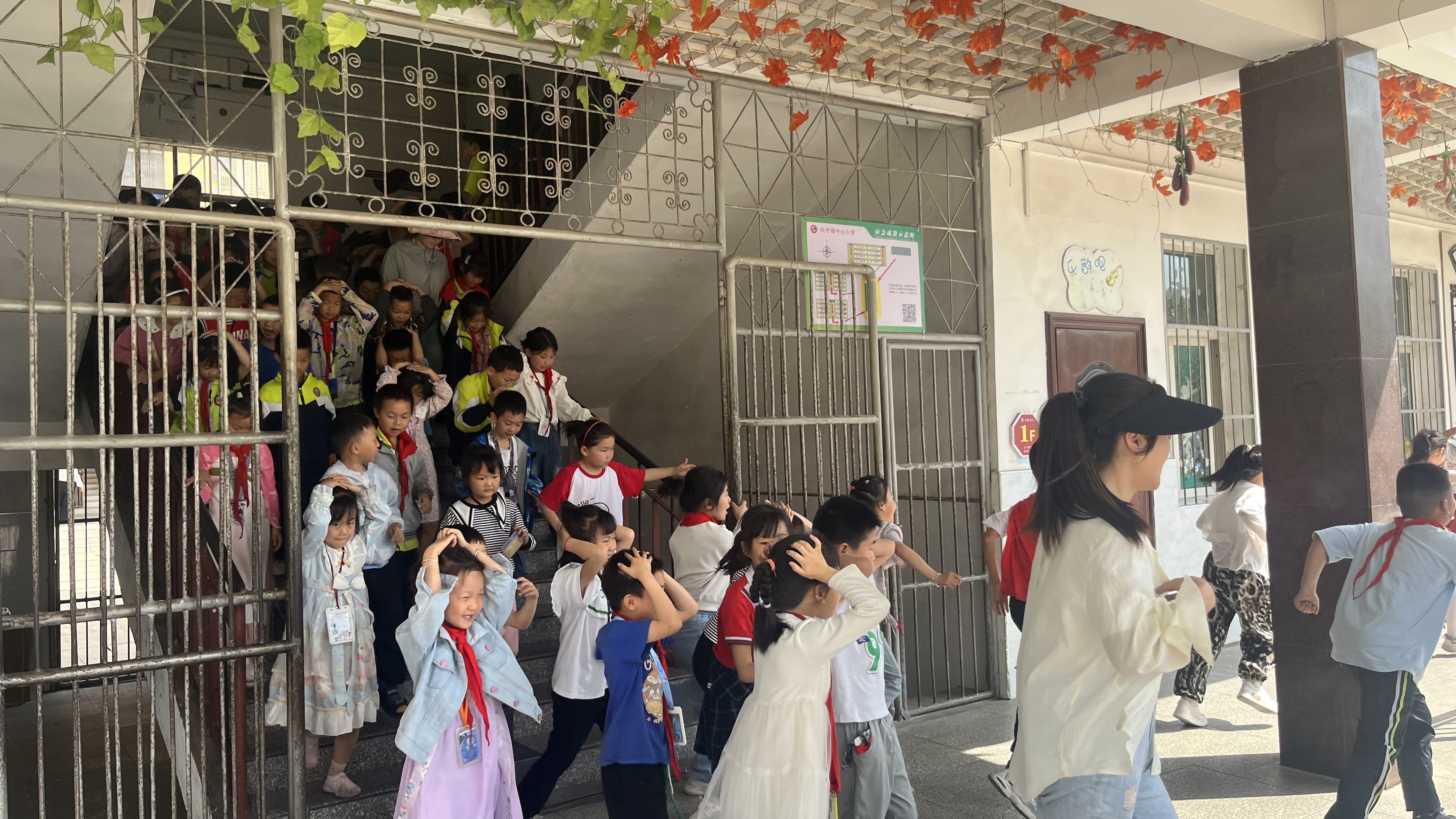 �S�h�����(zh��n)����С�W(xu��)�e�з���(z��i)�p��(z��i)��ɢ�ݾ�