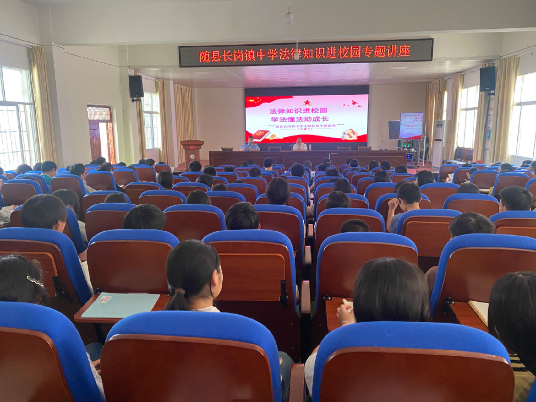 �S�h�L���(zh��n)�ЌW(xu��)�_չ����֪�R�MУ�@���}�v��