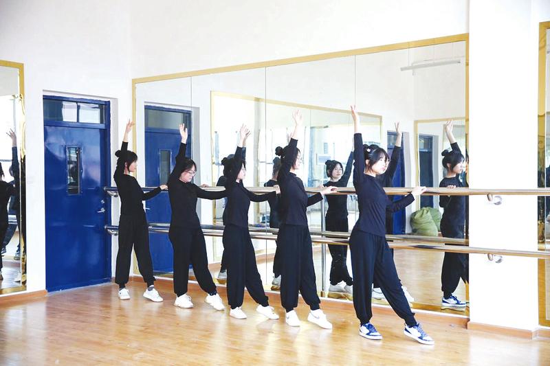 �赸���L�༯��Ӗ��