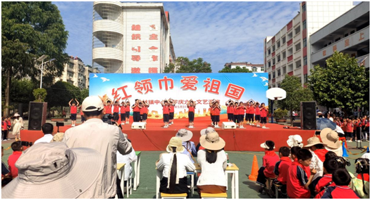 С���(zh��n)����С�W(xu��)�e�С��t�I(l��ng)���������c��һ��ˇ�R�ݻ��