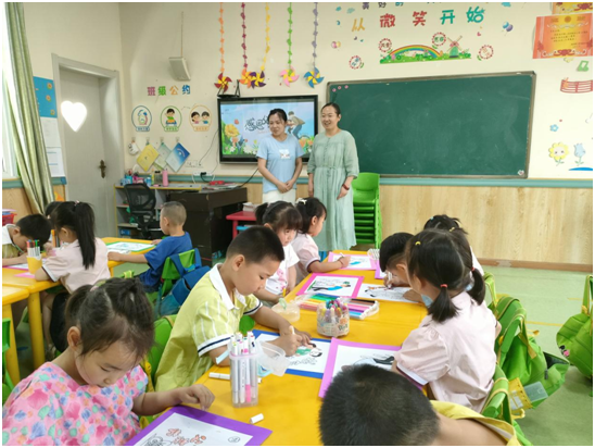 �����^(q��)�����(zh��n)С�W(xu��)�����M(j��n)������ƽ ��(y��u)���I�̭h(hu��n)��