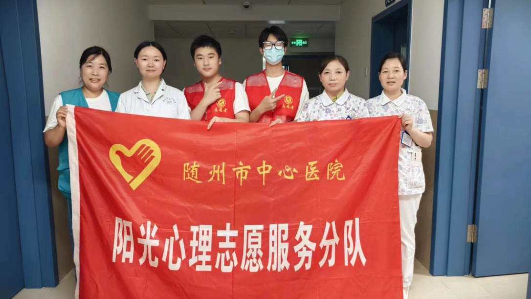 �S���о����l(w��i)�������_չ���P(gu��n)�ۃ�ͯ һ·���L(zh��ng)������ɳ�����(d��ng)