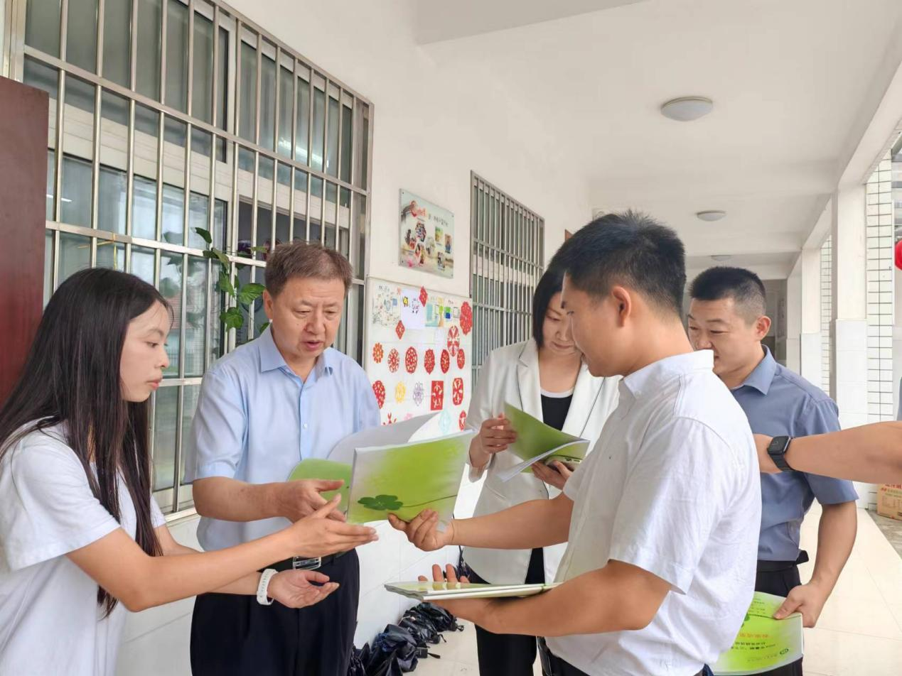 �����ڶ������WԺ���S��ο�����ڡ������l(xi��ng)��־Ը��