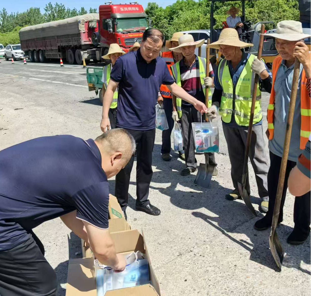 �����^(q��)��ͨ�\(y��n)ݔϵ�y(t��ng)�_չ���ա�����������(d��ng)