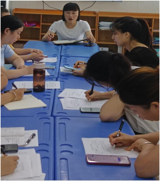 ����(y��u)���I�̭h(hu��n)���������^(q��)�ۿ��TС�W(xu��)�����׃��@��Ԫ?d��)�M�M��ӭ�_�W(xu��)