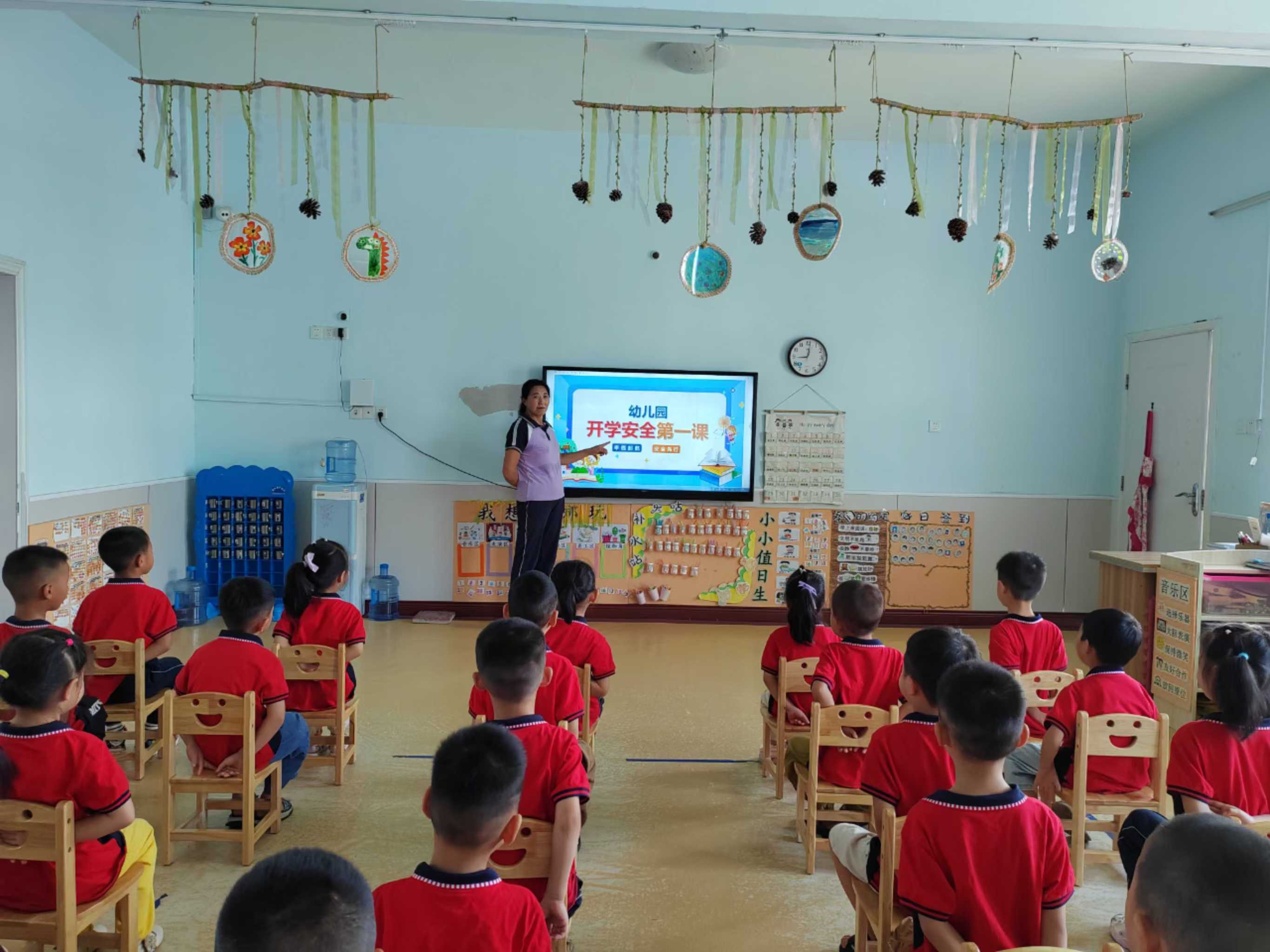 �ݵ��(zh��n)�����׃��@�Ϻ��＾�_�W(xu��)��ȫ��һ�n