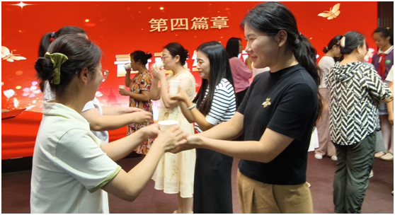 �����^(q��)���ۘ�С�W�e�С����{���̡���ͽ�Y���xʽ