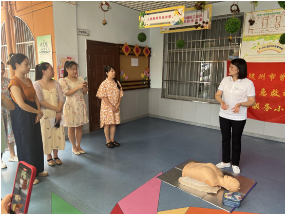 ����(y��u)���I�̭h(hu��n)���������^(q��)��һ�׃��@�_չ����֪�R��Ӗ