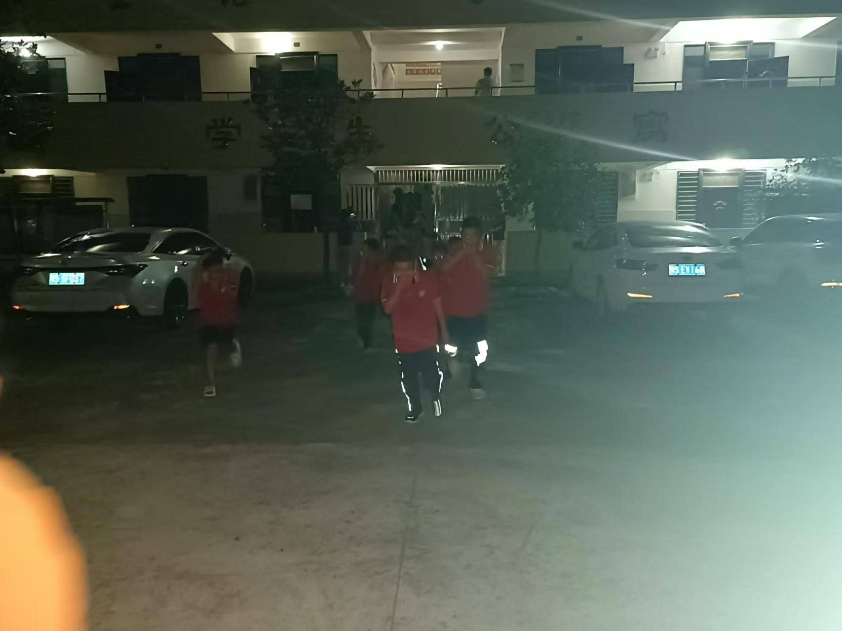 �L���(zh��n)����С�W(xu��)�_չ������ҹ�g�����ݾ����