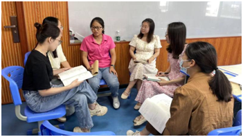 �����^(q��)���S�W(xu��)У��(li��n)�w�_չ�����Z�ĽM(li��n)�Ͻ��л��