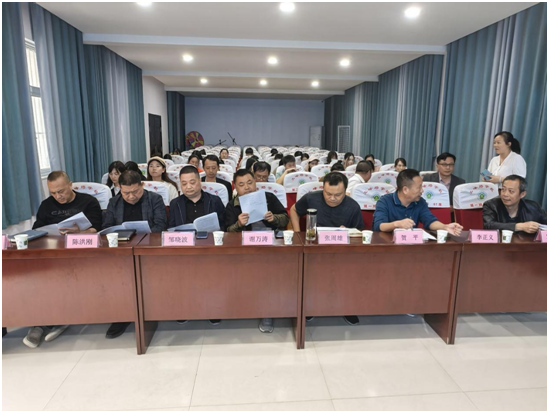 ����(y��u)���I(y��ng)�̭h(hu��n)���������^(q��)�ķ�����(li��n)�w���_(k��i)���O(sh��)�������M(j��n)��(hu��)