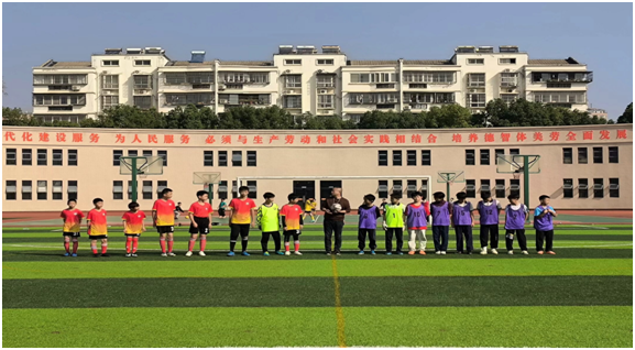 �����^(q��)�ķ�W(xu��)У�e�н�(li��n)�w������Ո(q��ng)ِ