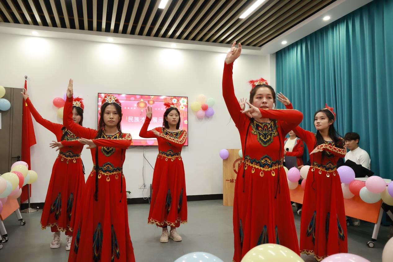 �S��Ժ��ľ�c�������̌W(xu��)Ժ�e�k����F�Y(ji��)(li��n)�x���