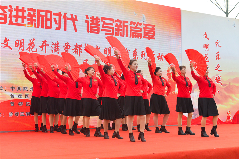 ��ˇ�ݳ��M����