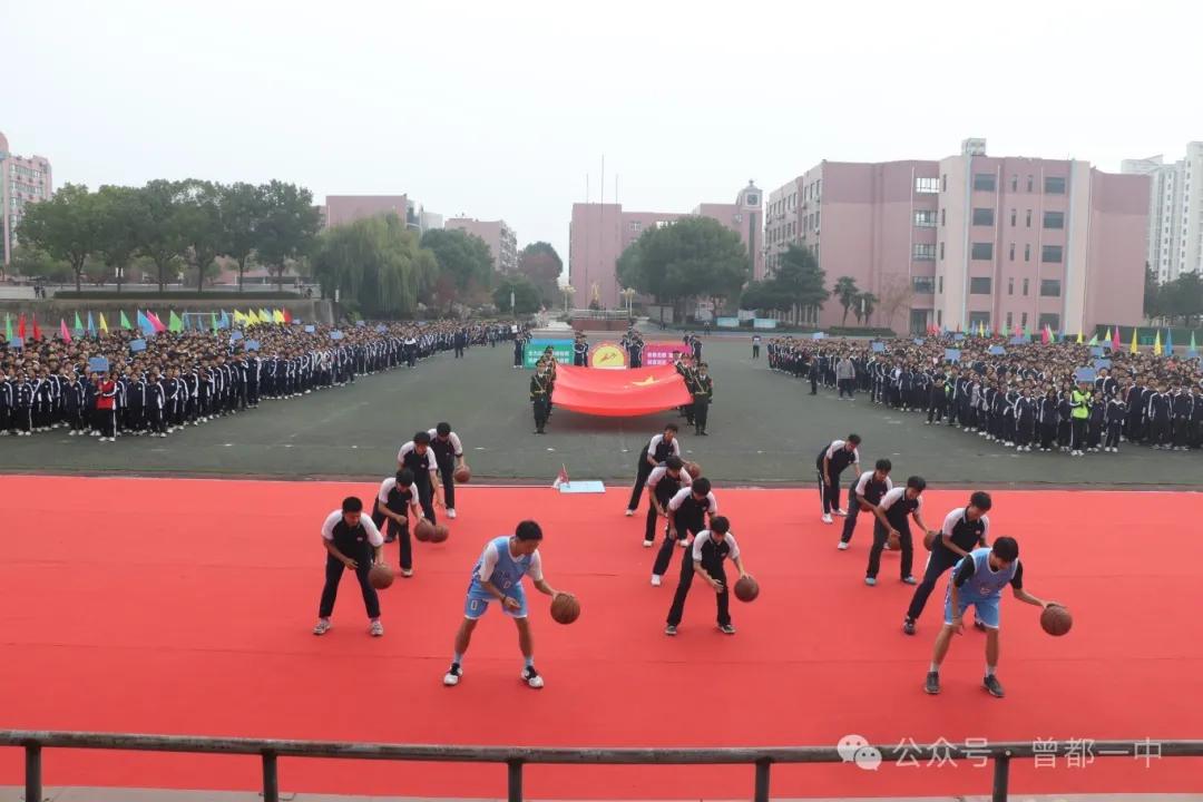 ����һ�е�6���P���Ļ���(ji��)�ߵ�23����\(y��n)��(d��ng)��(hu��)�A�M�]Ļ