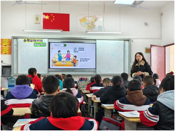 ����(y��u)���I�̭h(hu��n)���������^(q��)����С�W(xu��)����̎��_չ��ӑ�n���