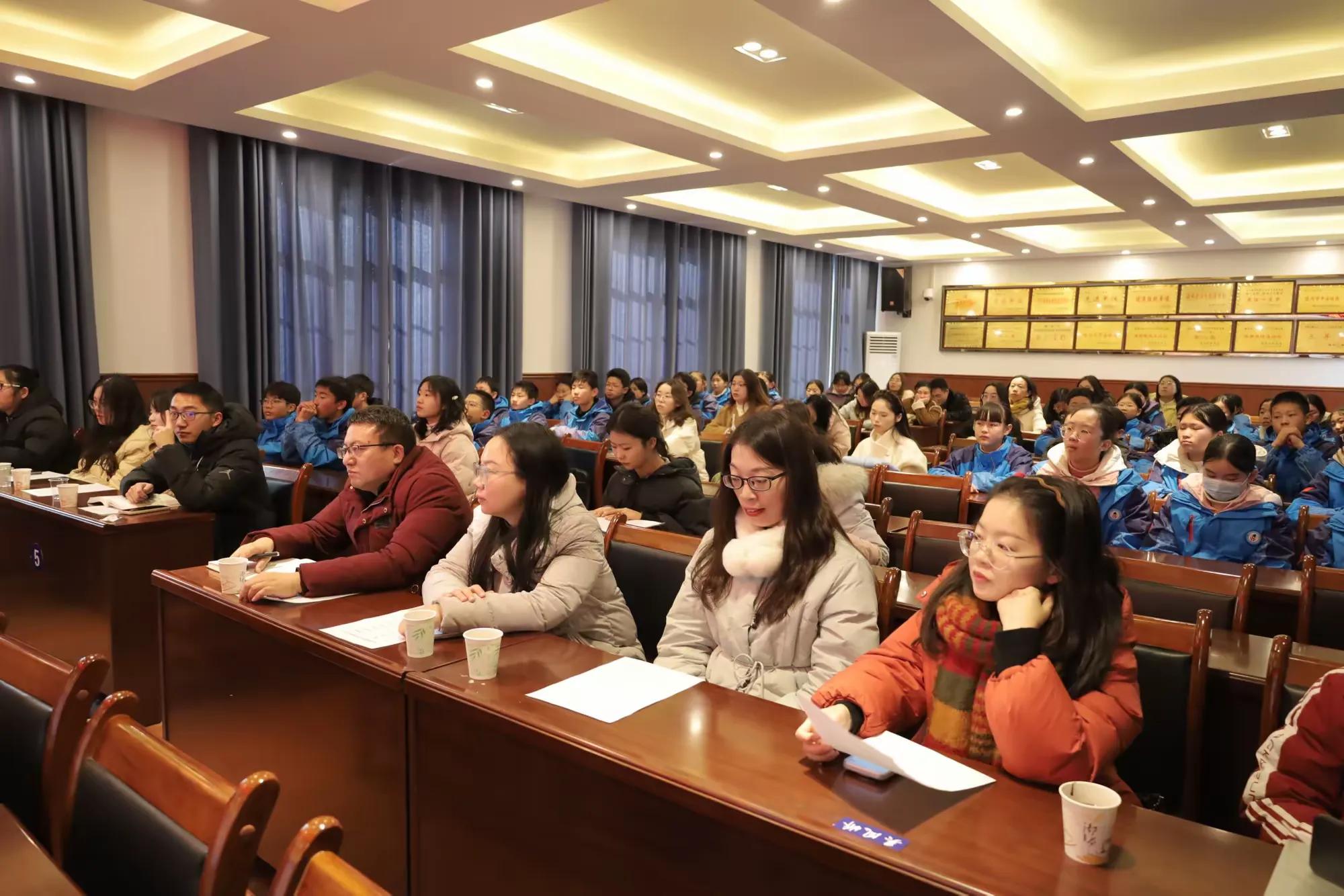 �����^(q��)��(sh��)�(y��n)�����ЌW(xu��)��(li��n)�w�e�k��ʮ�Ĵδ��v��