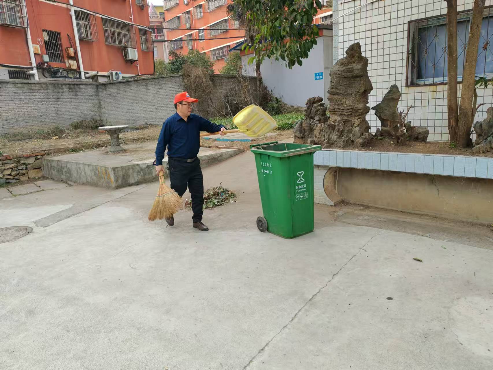 ����(zh��n)���ČW(xu��)У�e�O�_չ�坍�҈@�Є�