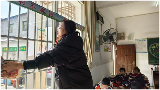 �����^(q��)���ۘ�С�W(xu��)�h(hu��n)���l(w��i)�����������(xi��ng)�Є�(d��ng)