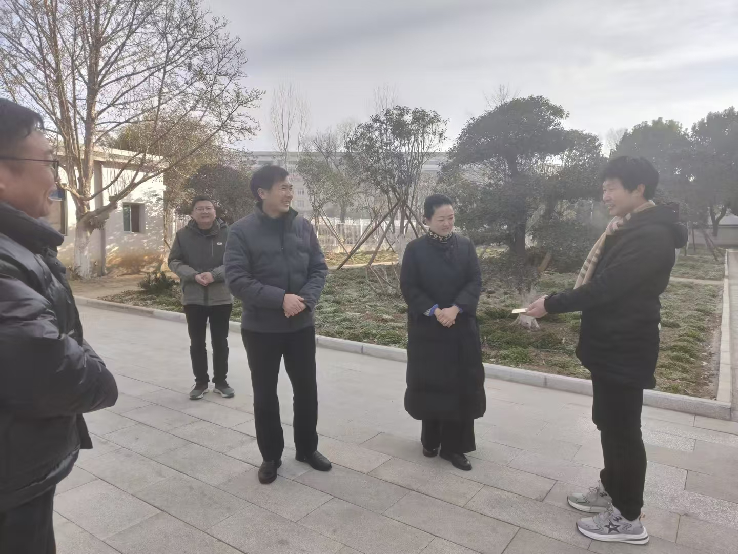 �h������ο����ɽ���y����