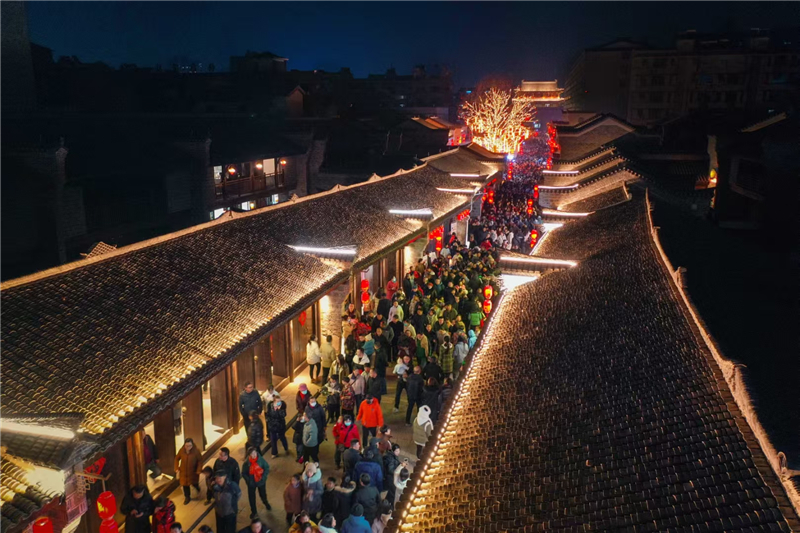 �������Ͻ֟��²ʡ��S���вݵ��ӽ�?j��n)zӰ���������Ʒչʾ