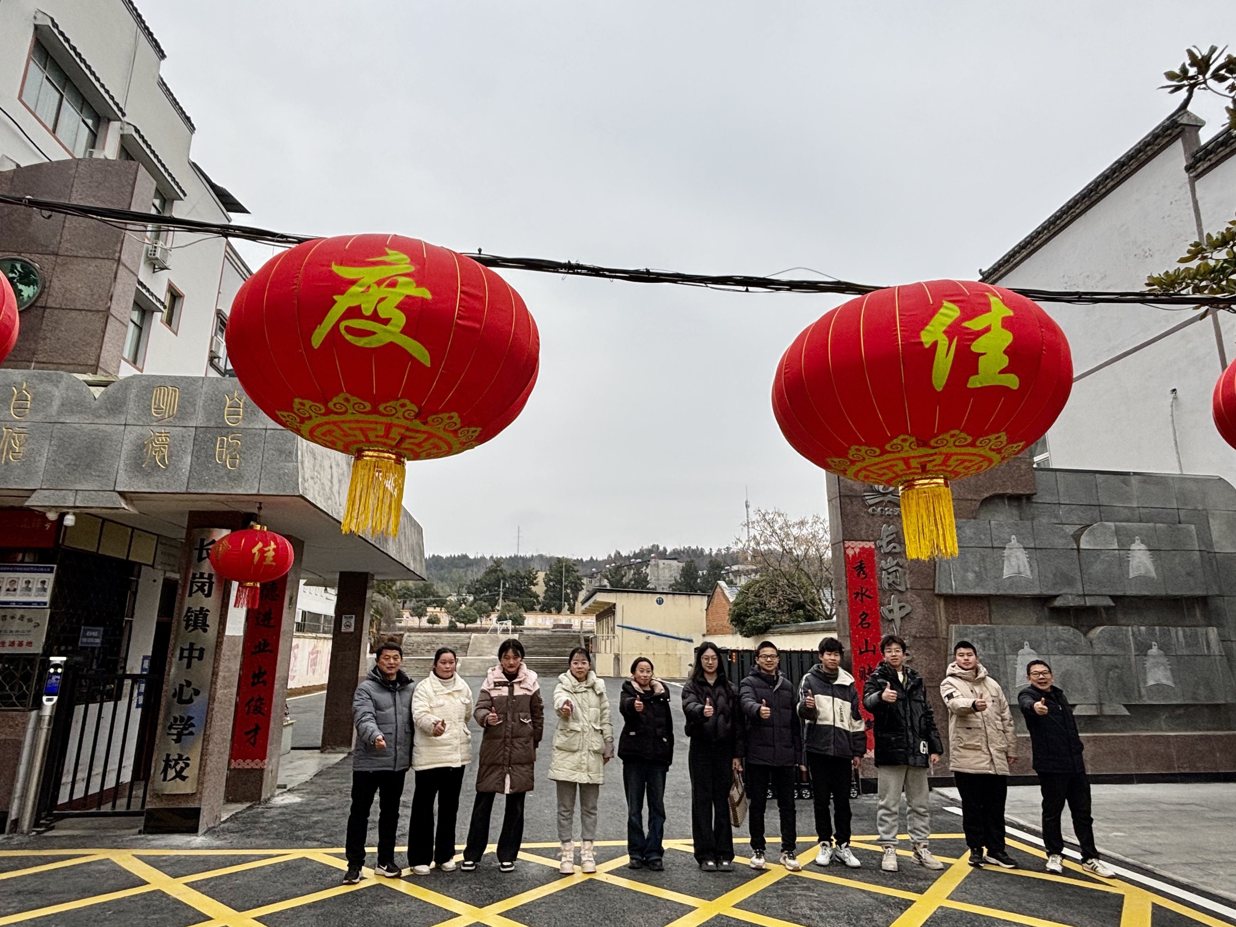 �L���(zh��n)���ČW(xu��)У���ഺ��������(d��ng)�r ��У�y�ֆ��³�