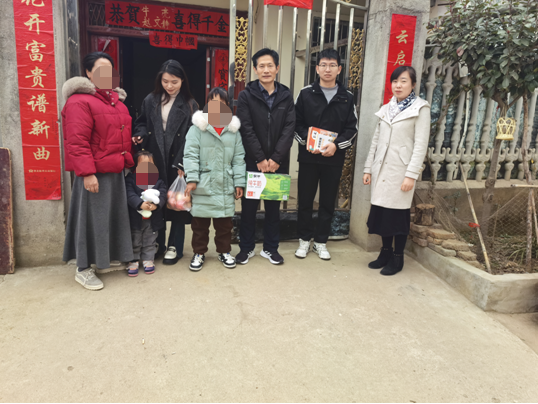 С���(zh��n)ˇ�֌W(xu��)У�M���ͽ����T���(d��ng)