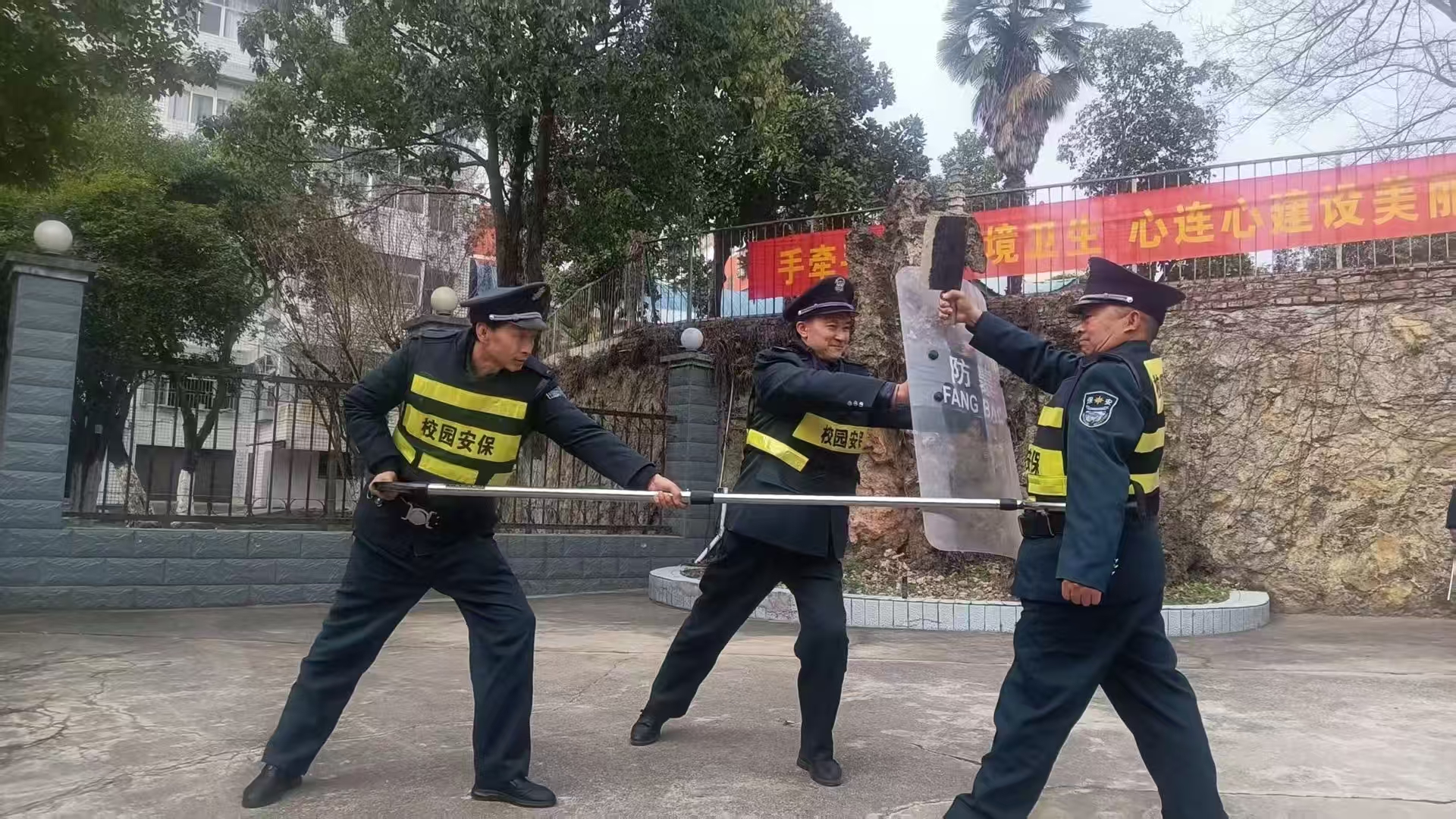 �S�h����(zh��n)С�W(xu��)�_չУ�@������Ӗ(x��n)���(d��ng)