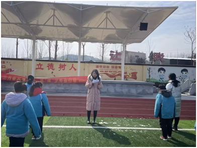 �S�h�ݵ��(zh��n)����С�W(xu��)�����´��L(f��ng)ůͯ�ģ�׷���h���������Єӆ��Ӄxʽ�A�M�e��