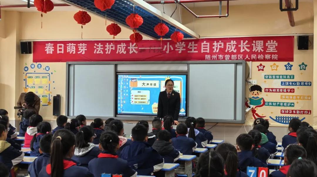 �����������M(j��n)�����^(q��)���ƺ�С�W(xu��)