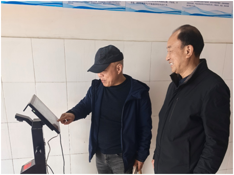 ����(y��u)���I�̭h(hu��n)���� ���ӵ�һ�����ЌW��(sh��)��ʳ�������L"�ƱO(ji��n)��"