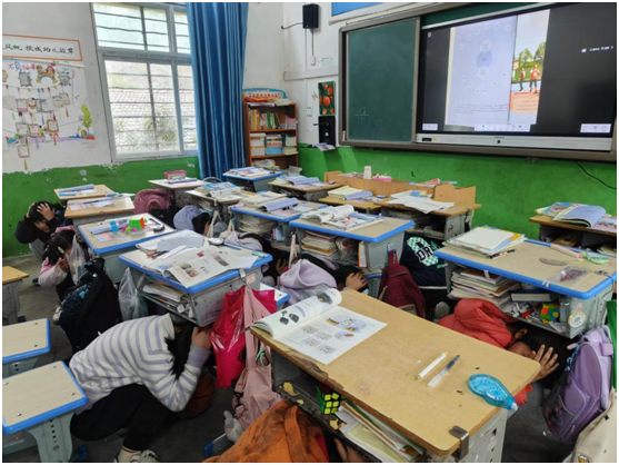 �L���(zh��n)�ռ�����С�W(xu��)�_չ������ɢ�ݾ����