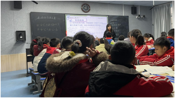 �L���(zh��n)���ČWУ��(li��n)�w������(sh��)��������  ���С�;���M