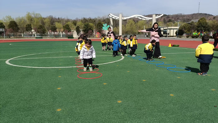 �L���(zh��n)�����׃��@����������չ�L(f��ng)�ɣ����й��W(xu��)�ٳ��L