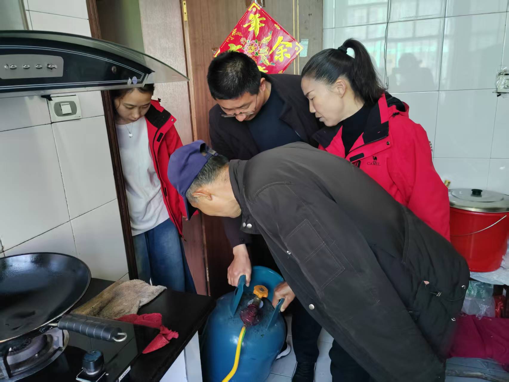 �ݵ��(zh��n)�����׃��@���_չȼ?x��)ⰲȫ�Ų?����У�@��ȫ����