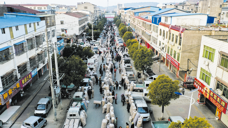 1�|���㹽�˄�(d��ng)12�|�a(ch��n)ֵ�����S�h����(zh��n)���c(di��n)���ɽ𡱵��l(xi��ng)�����d�ӱ�