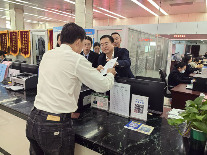 �S�ݣ����L�������ڡ�  �w�(y��n)ʽ����  �����������(w��)�ض�